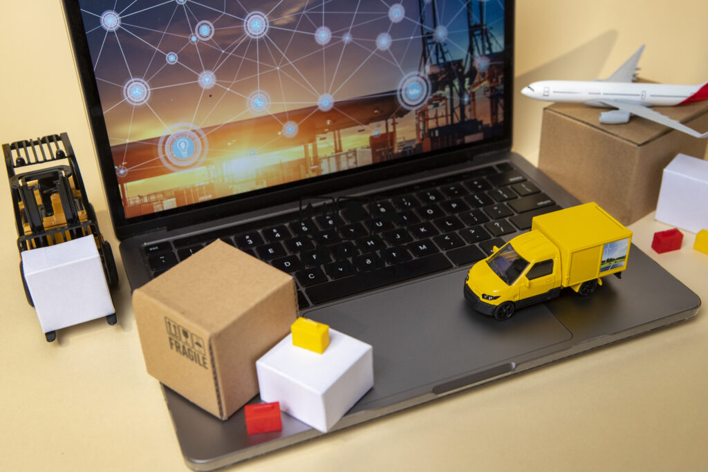 What Are the Key Considerations When Choosing a Logistics Company in UAE?